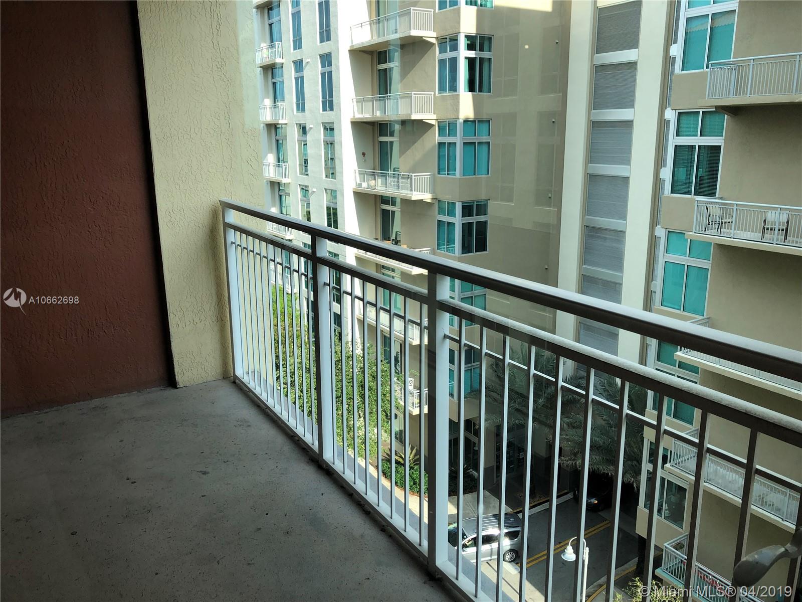 TOSCANO CONDO - Residential