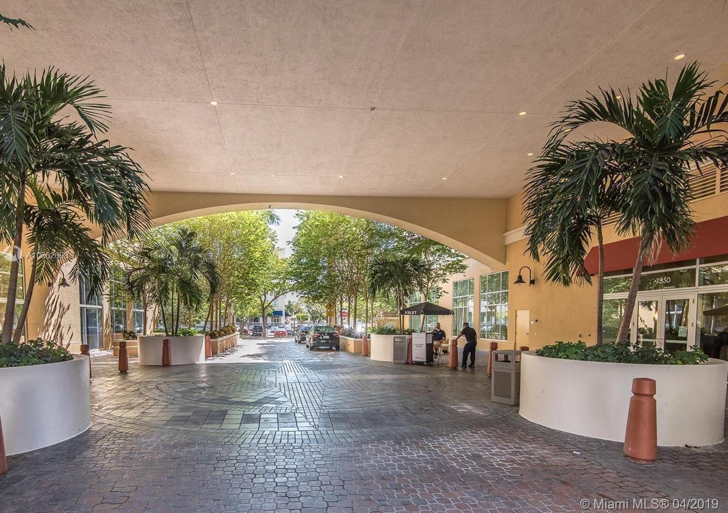 TOSCANO CONDO - Residential