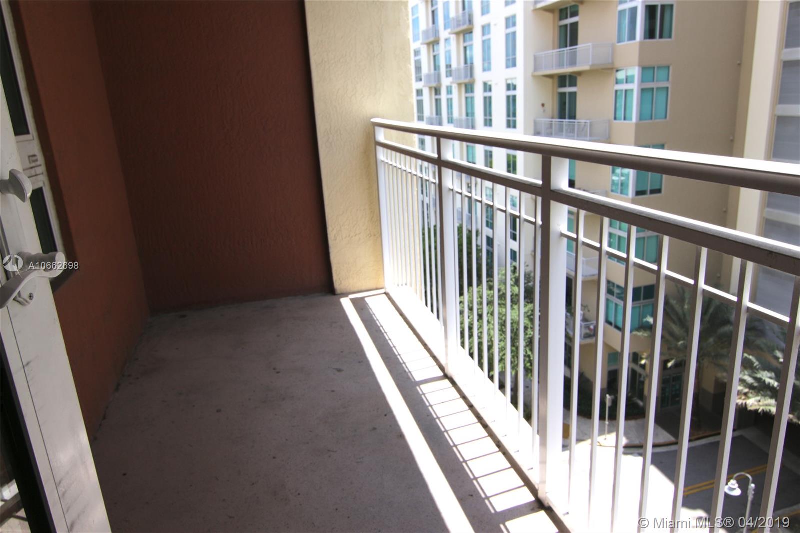 TOSCANO CONDO - Residential