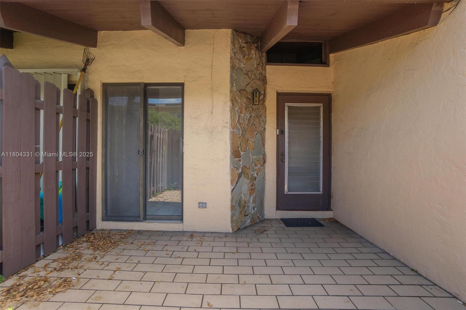 306 Cambridge Rd 2-36