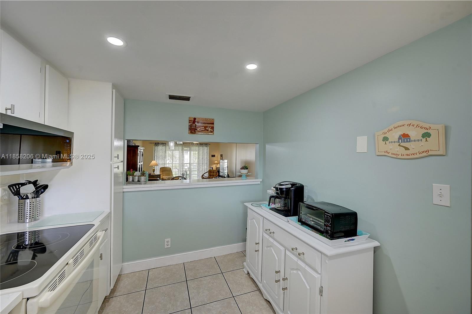 POINCIANA LAKES CONDO - Residential