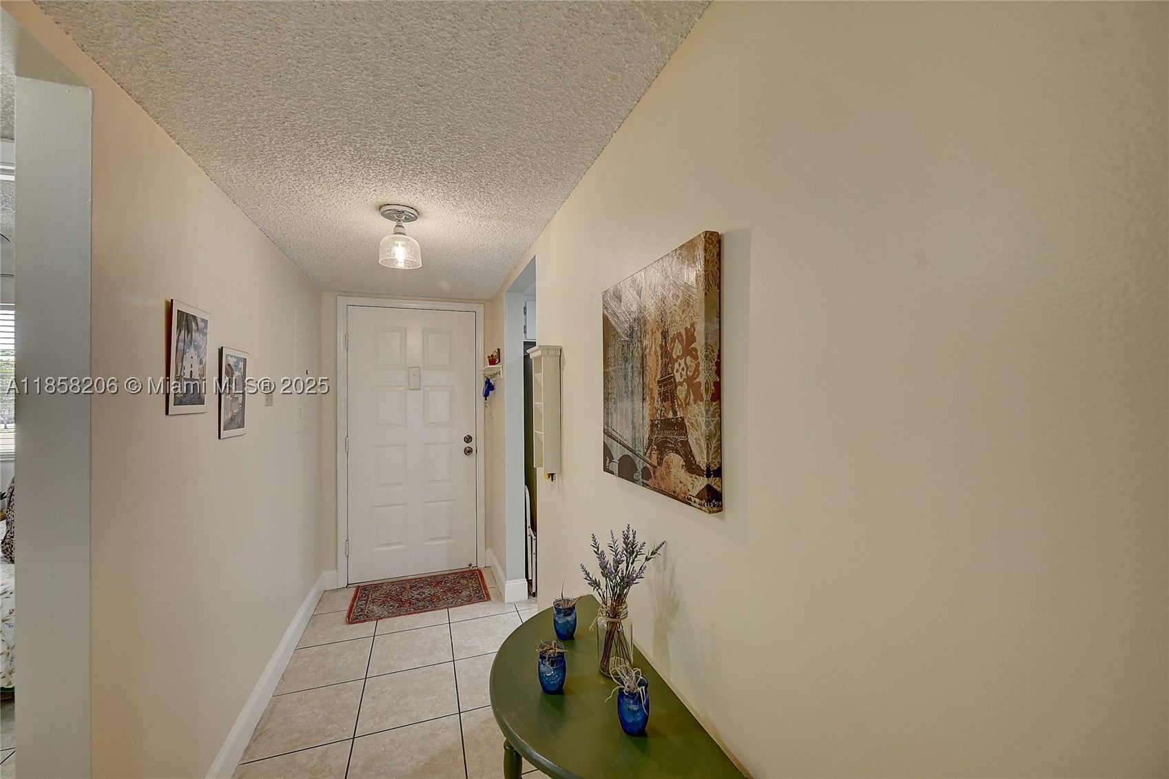 3186 Via Poinciana 203, Lake Worth FL 33467