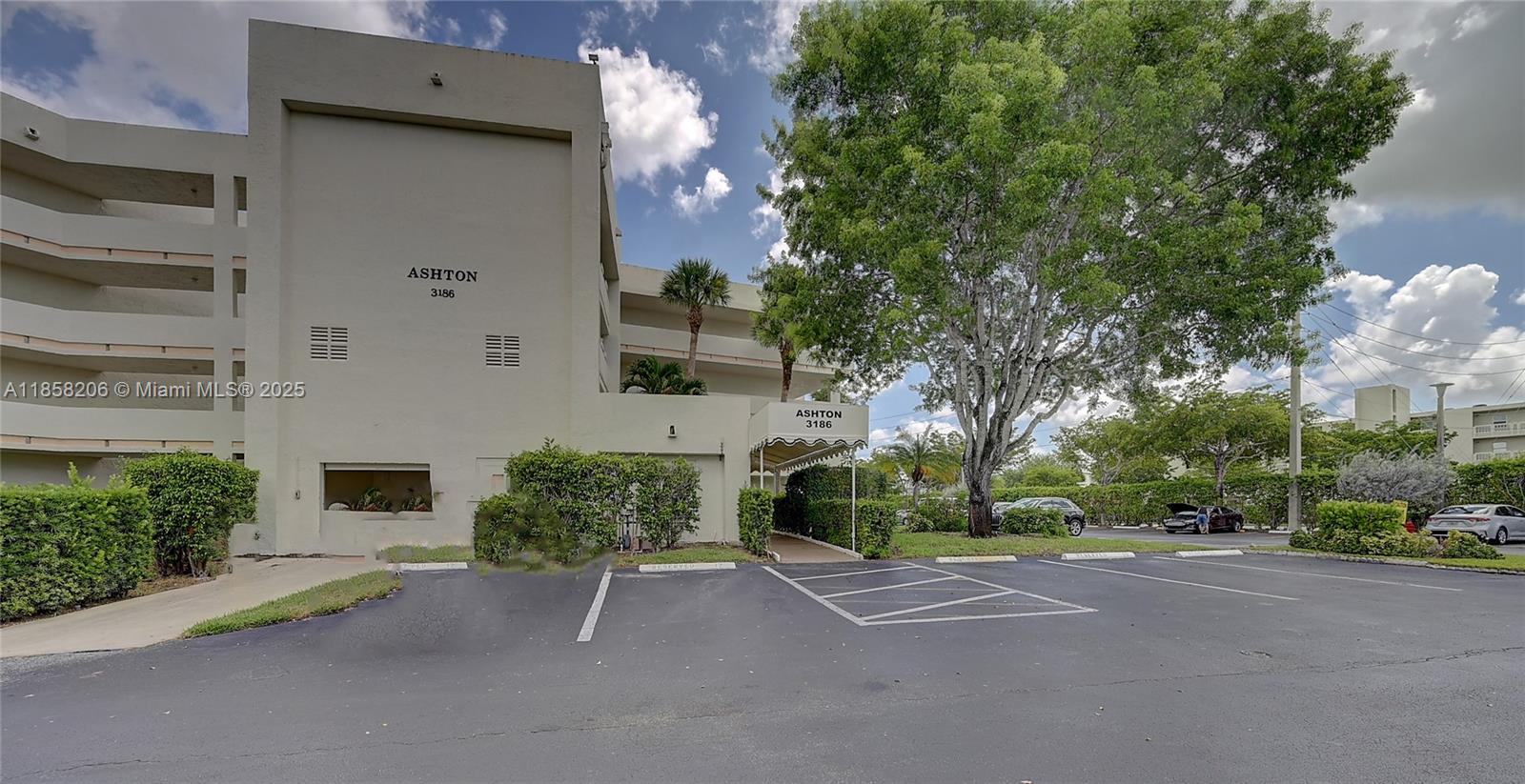 POINCIANA LAKES CONDO - Residential