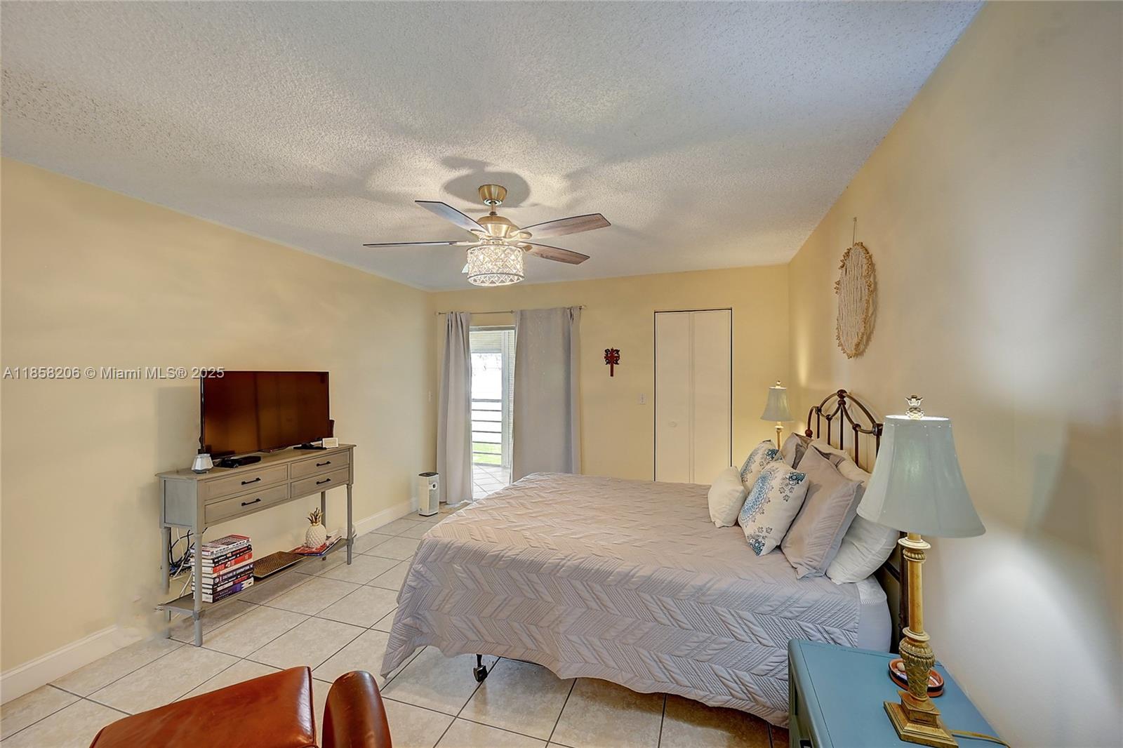 POINCIANA LAKES CONDO - Residential