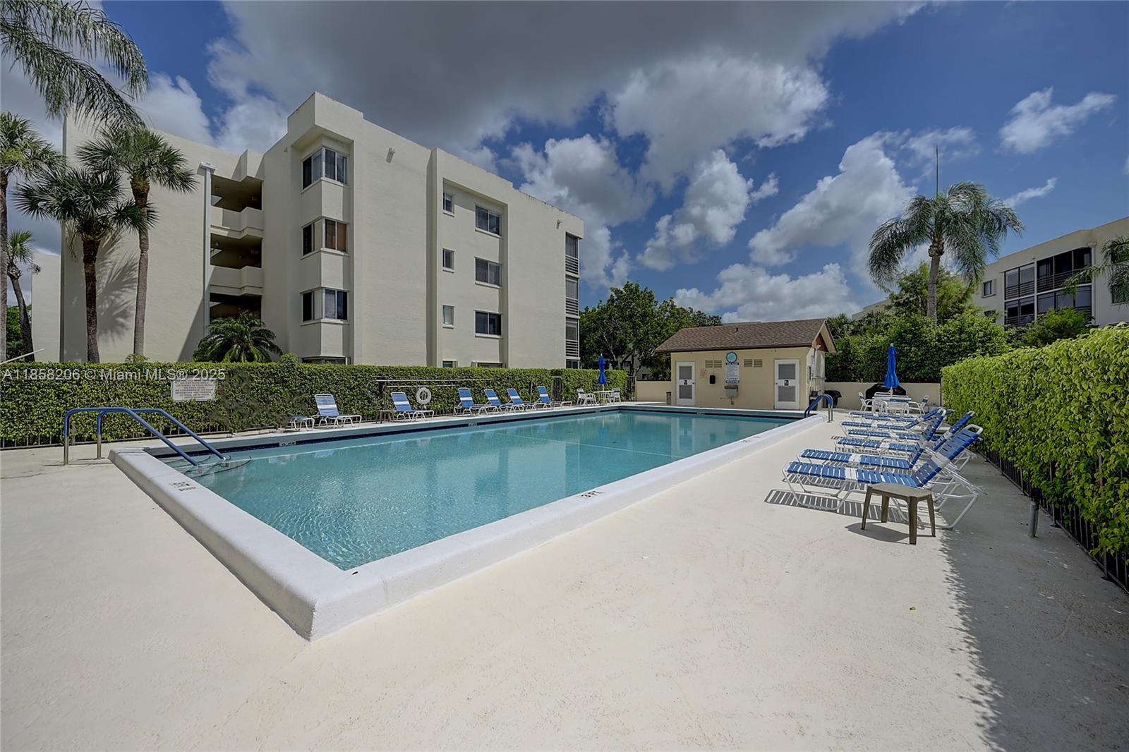 POINCIANA LAKES CONDO - Residential