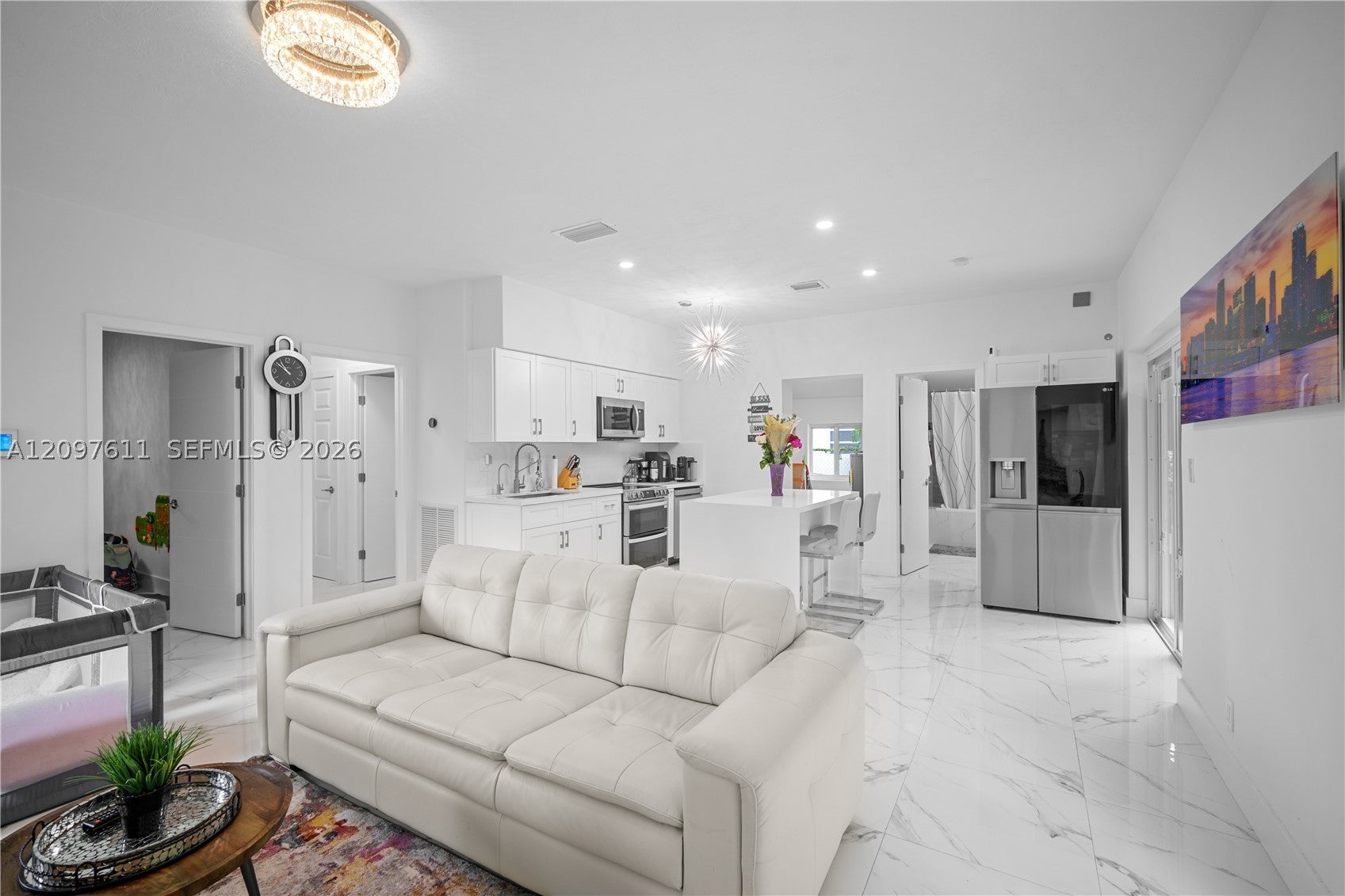 View photos, virtual tours, details... 925 NE 4th St