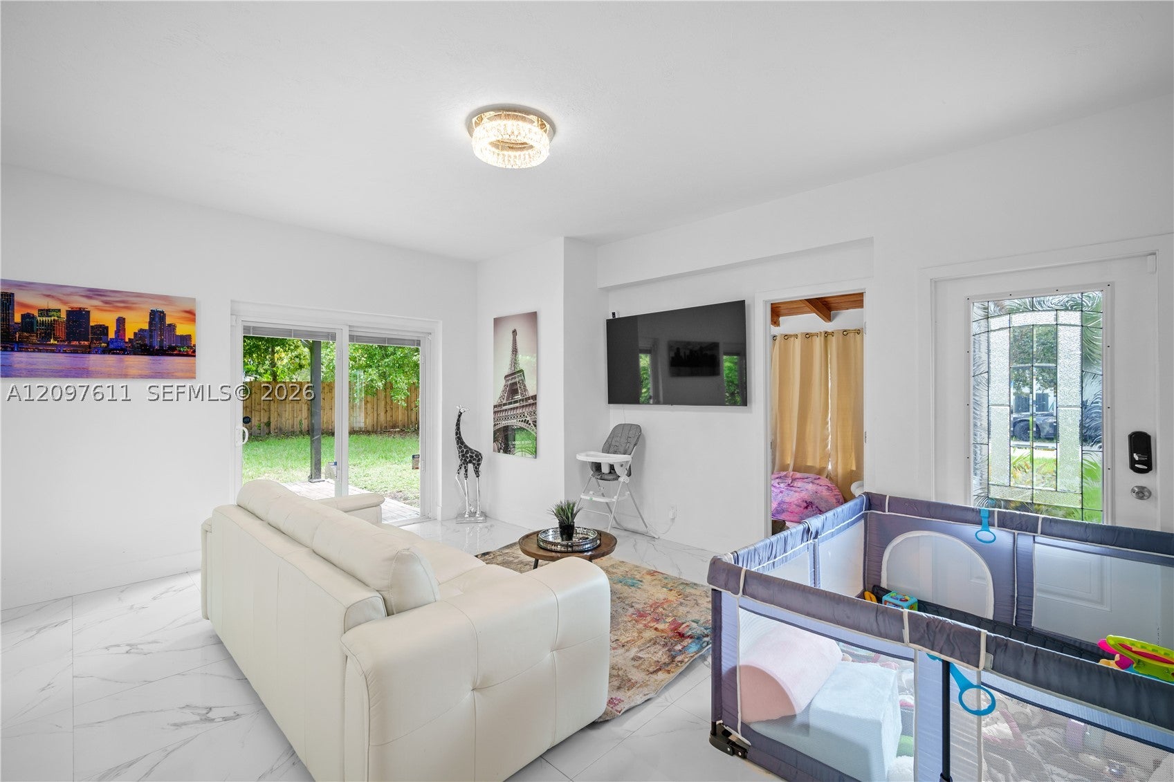 View photos, virtual tours, details... 925 NE 4th St