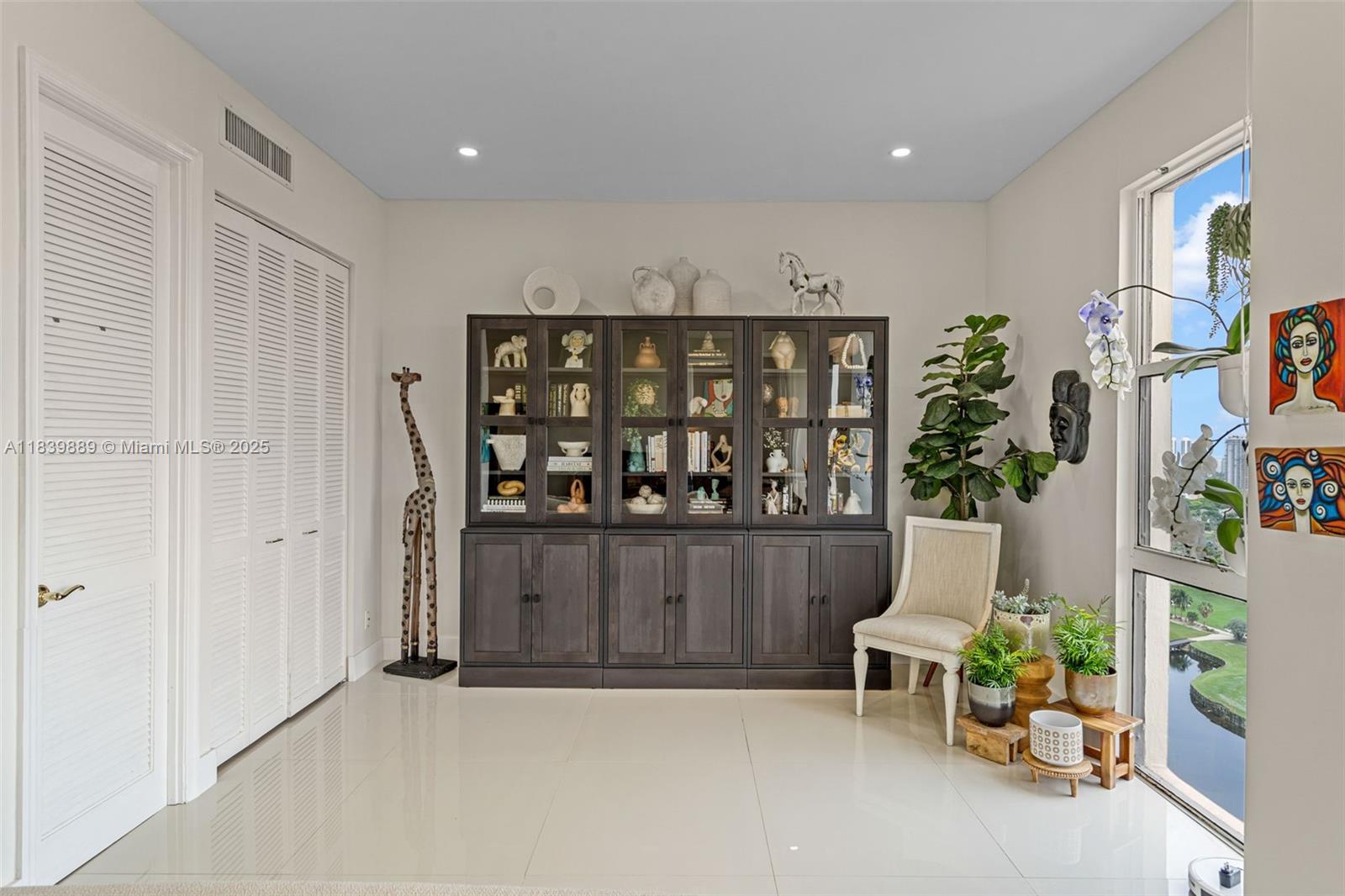 CORONADO CONDO TOWER I - Residential