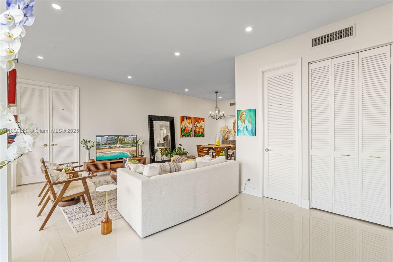 CORONADO CONDO TOWER I - Residential