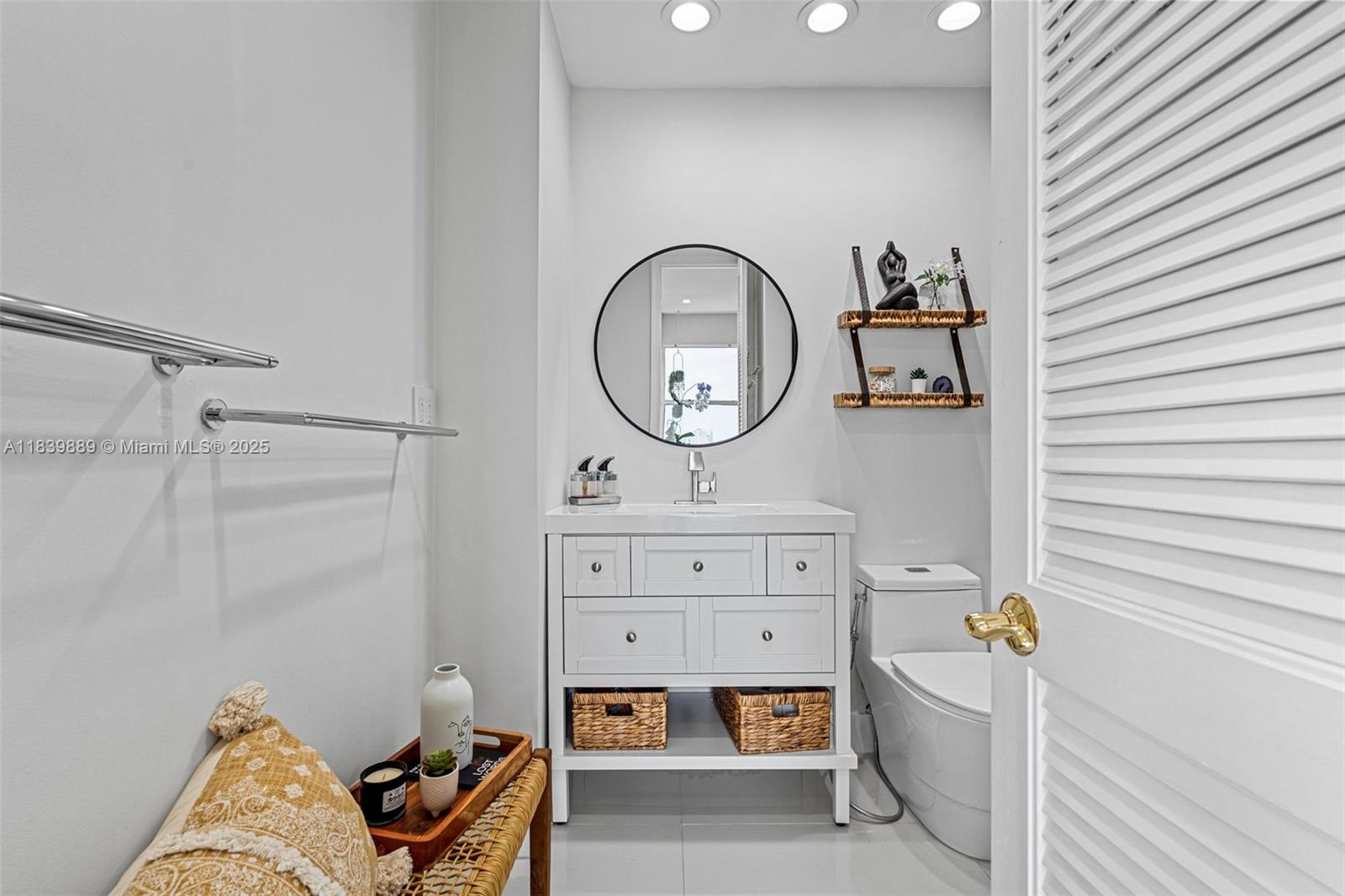 CORONADO CONDO TOWER I - Residential