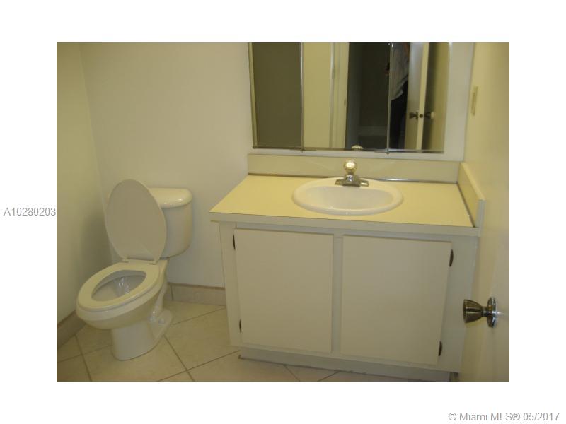 GLADEWIND HEIGHTS - Residential Lease