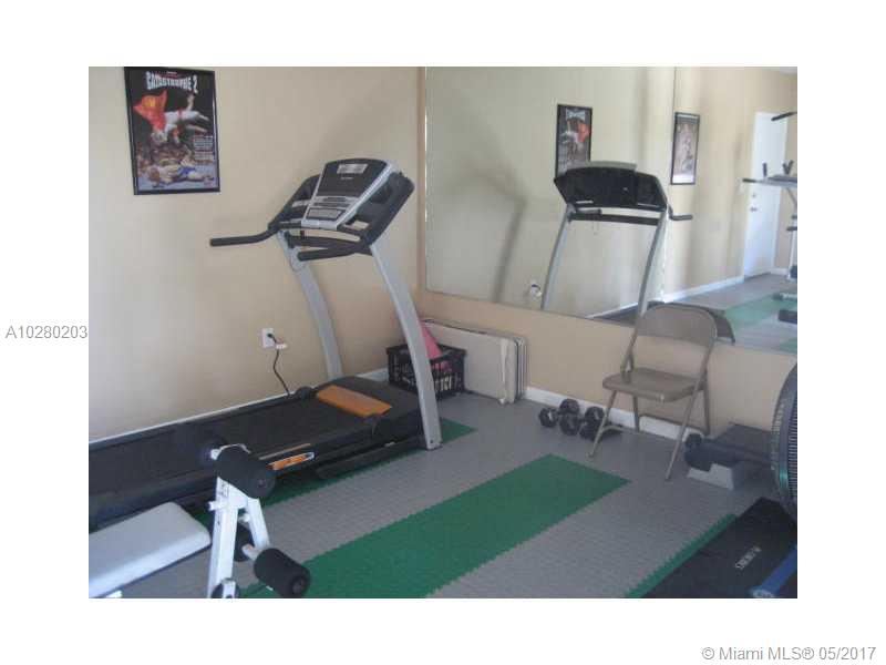 GLADEWIND HEIGHTS - Residential Lease