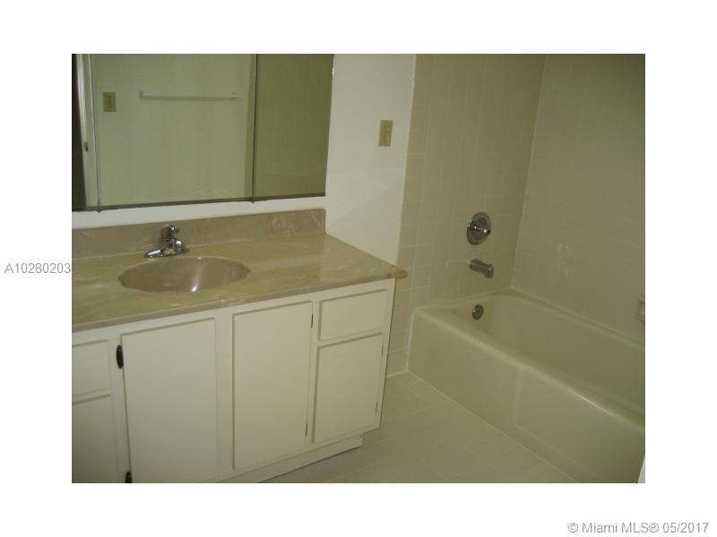 GLADEWIND HEIGHTS - Residential Lease