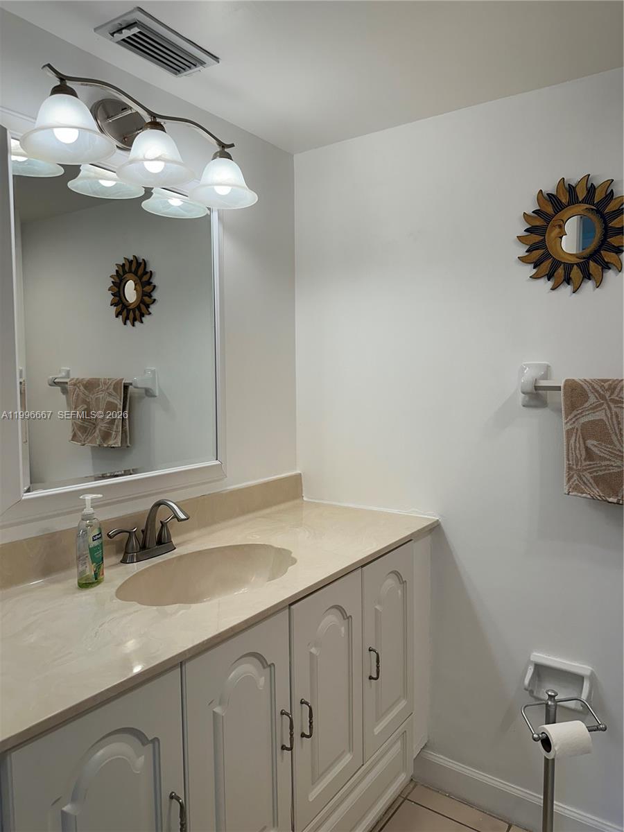 GOLF VILLAS - Residential