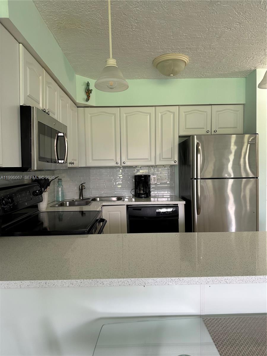 GOLF VILLAS - Residential