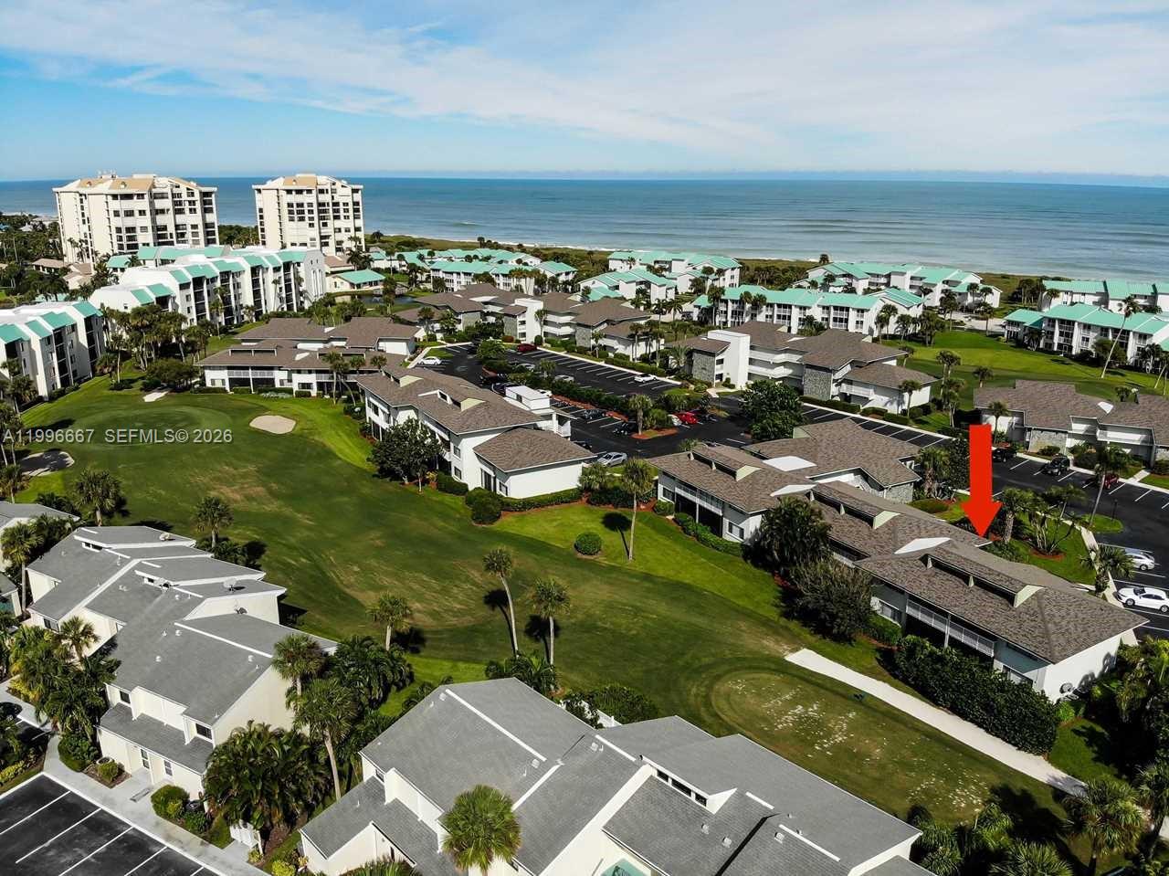 GOLF VILLAS - Residential