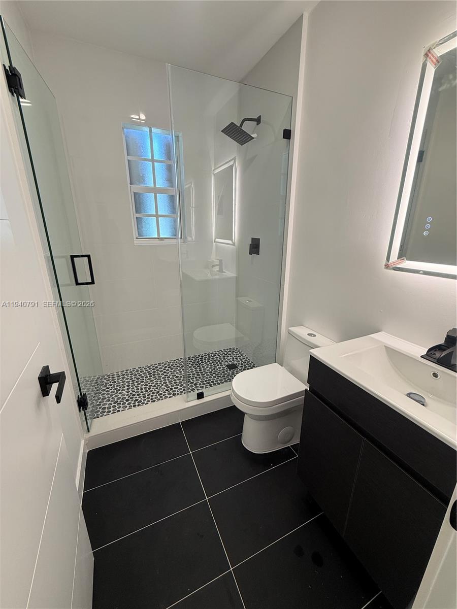 N MIAMI ESTATES - Residential