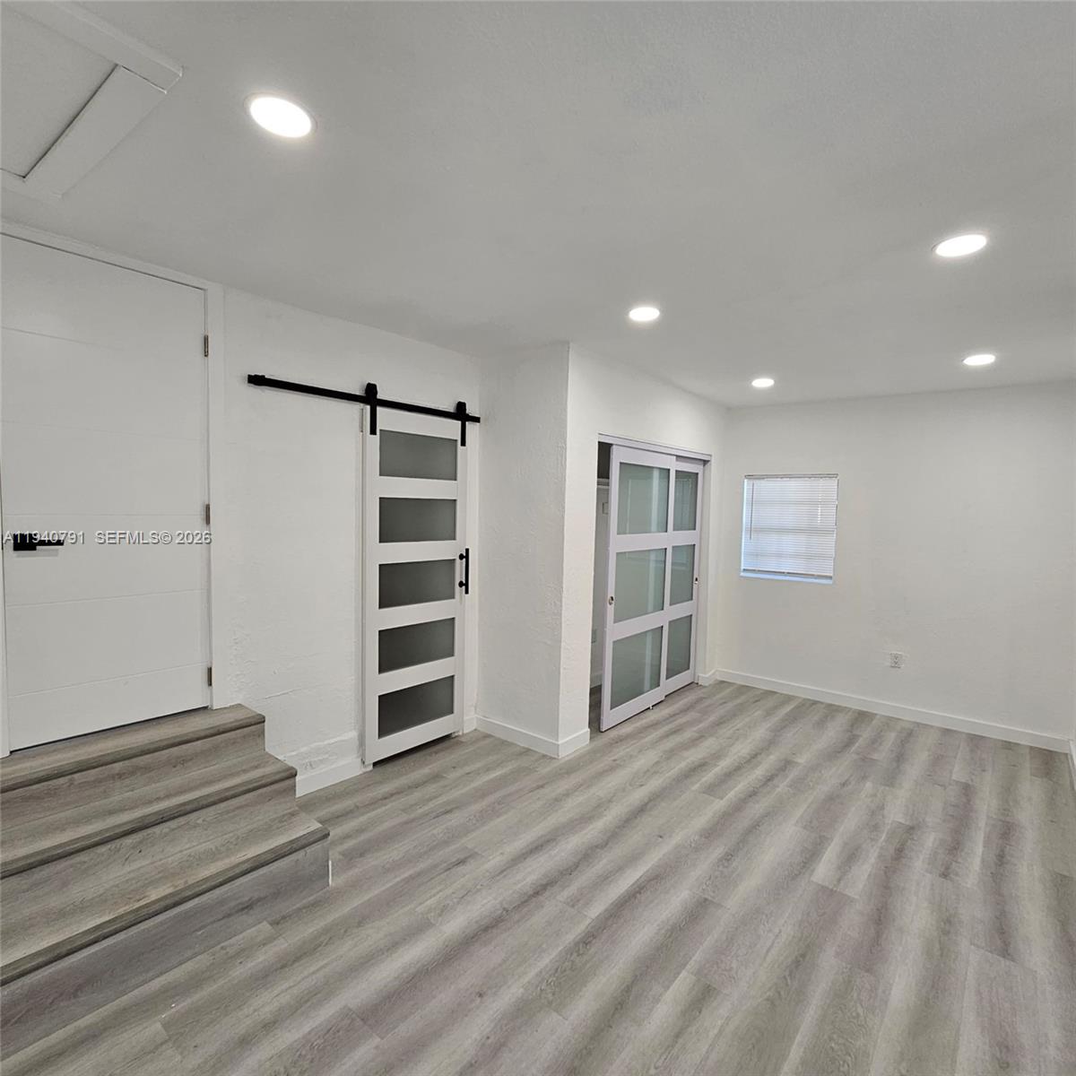 N MIAMI ESTATES - Residential