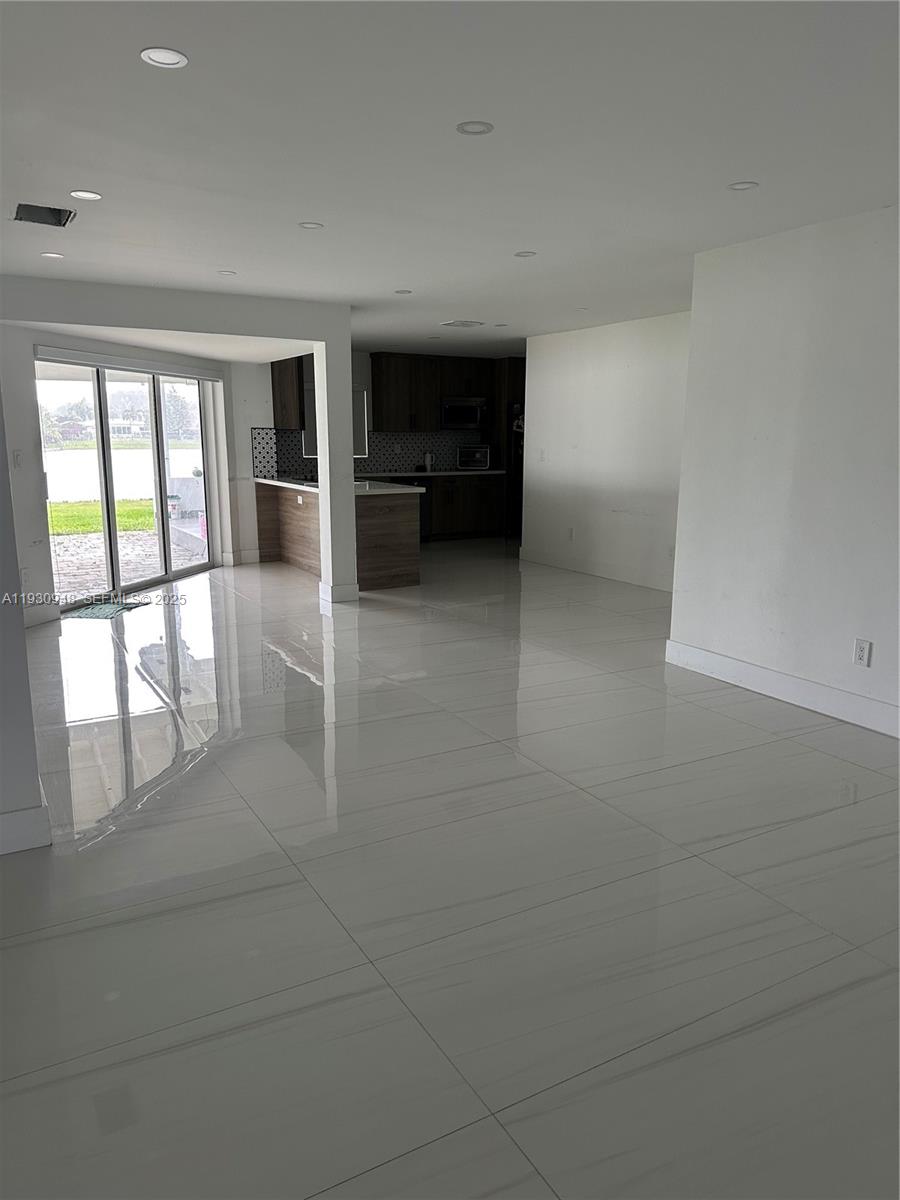 LEISURE CITY SEC 2 - Residential Lease