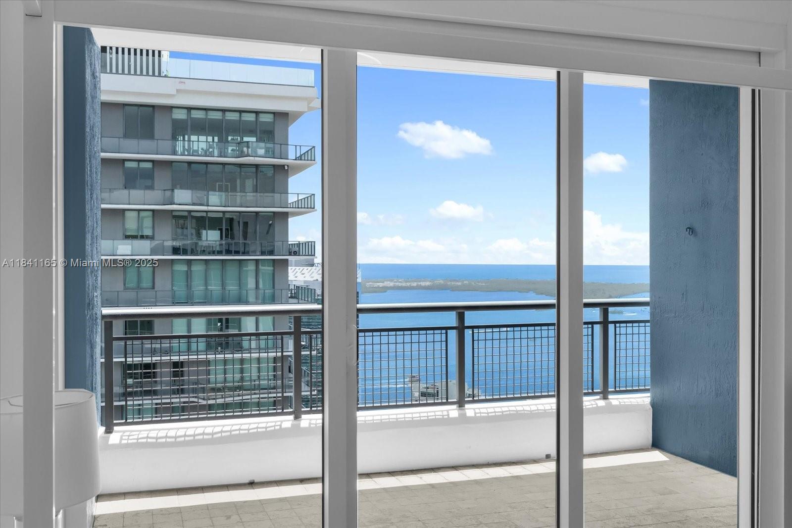 INFINITY AT BRICKELL COND - Residential