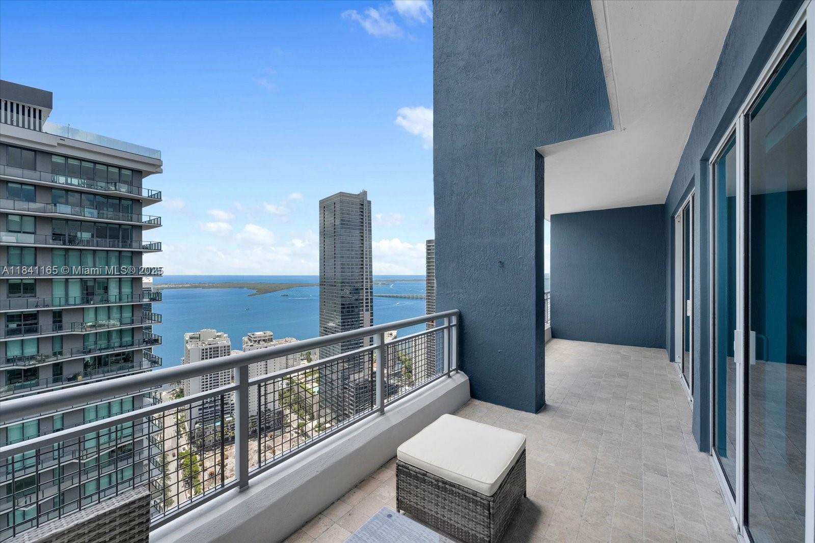 INFINITY AT BRICKELL COND - Residential