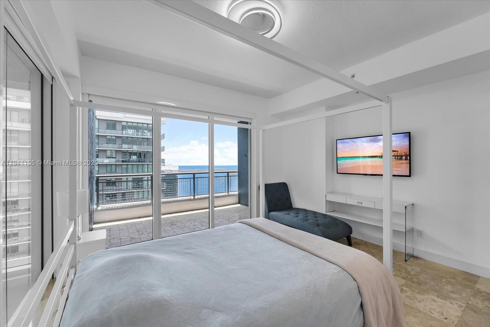 INFINITY AT BRICKELL COND - Residential