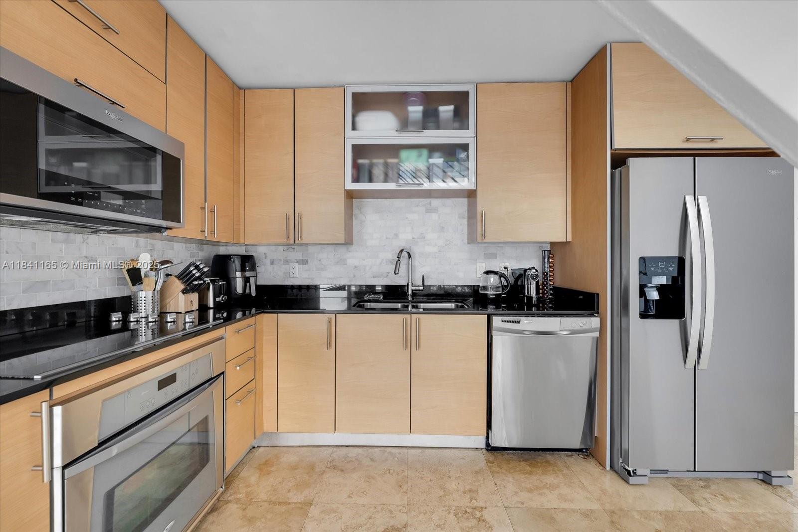 INFINITY AT BRICKELL COND - Residential