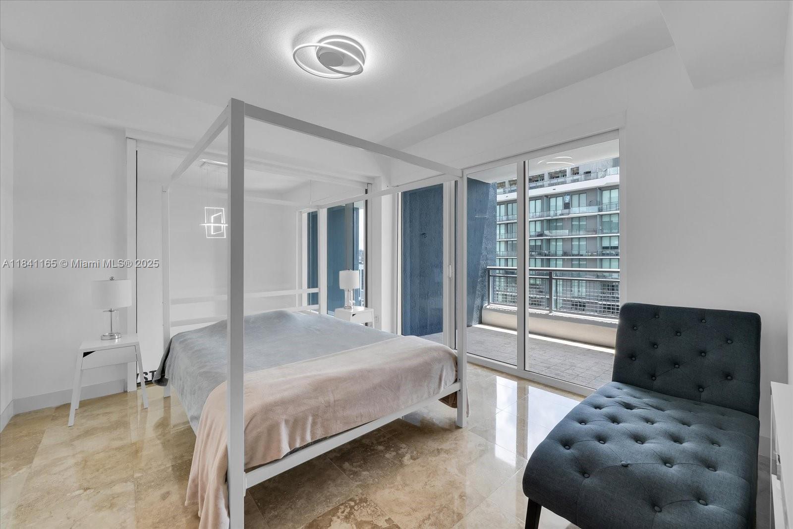 INFINITY AT BRICKELL COND - Residential