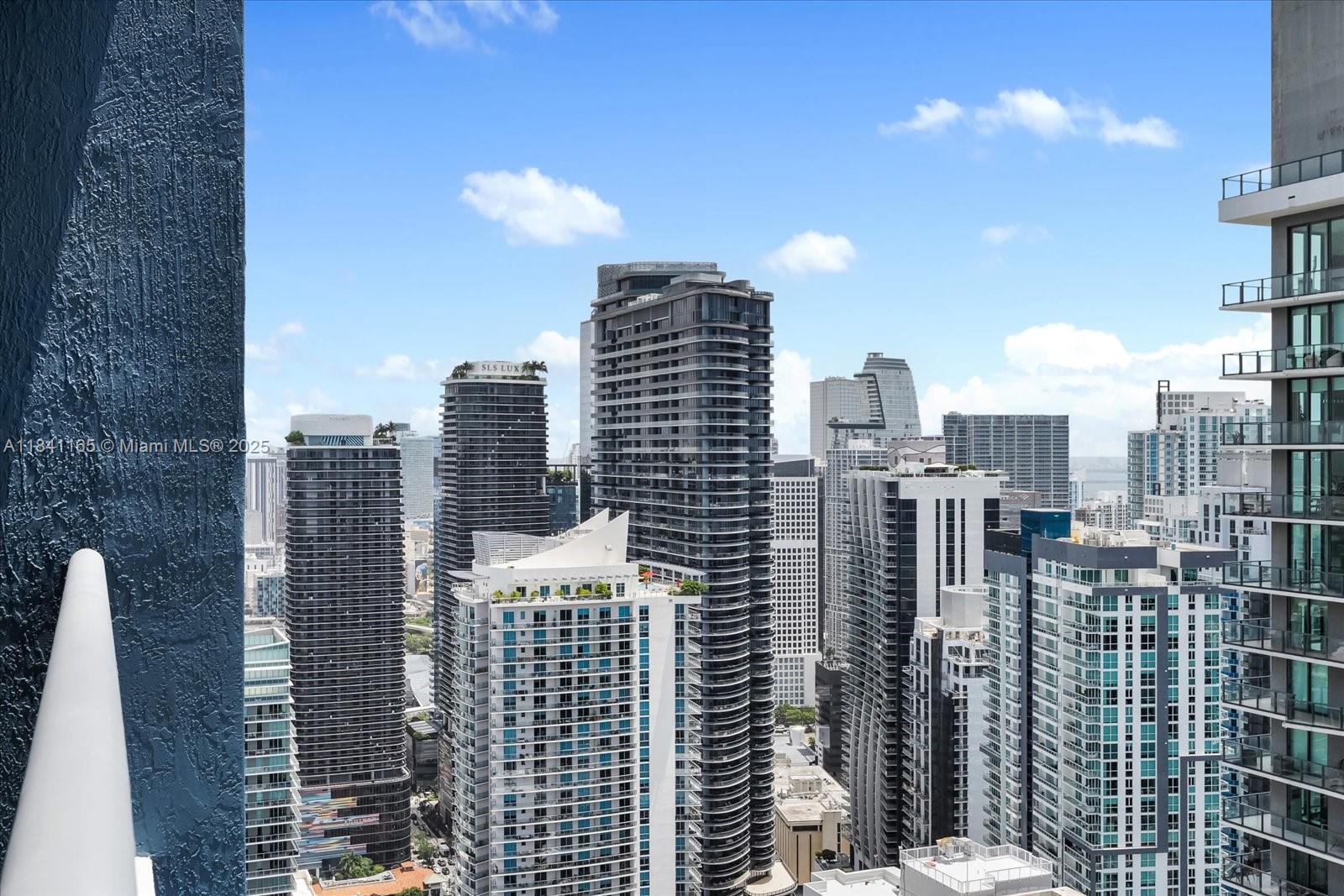 INFINITY AT BRICKELL COND - Residential