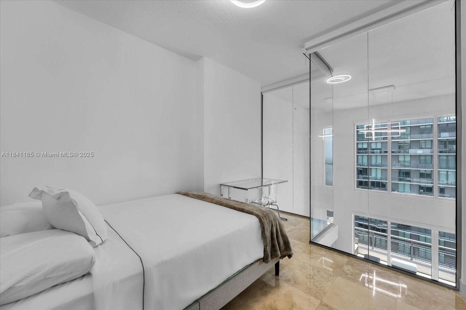 INFINITY AT BRICKELL COND - Residential