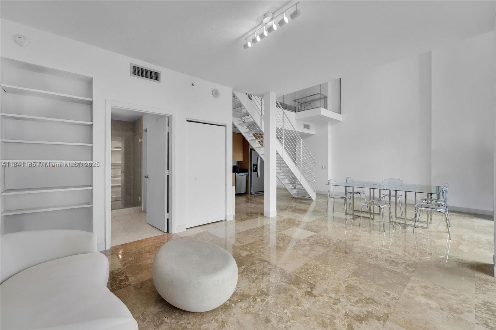 INFINITY AT BRICKELL COND - Residential