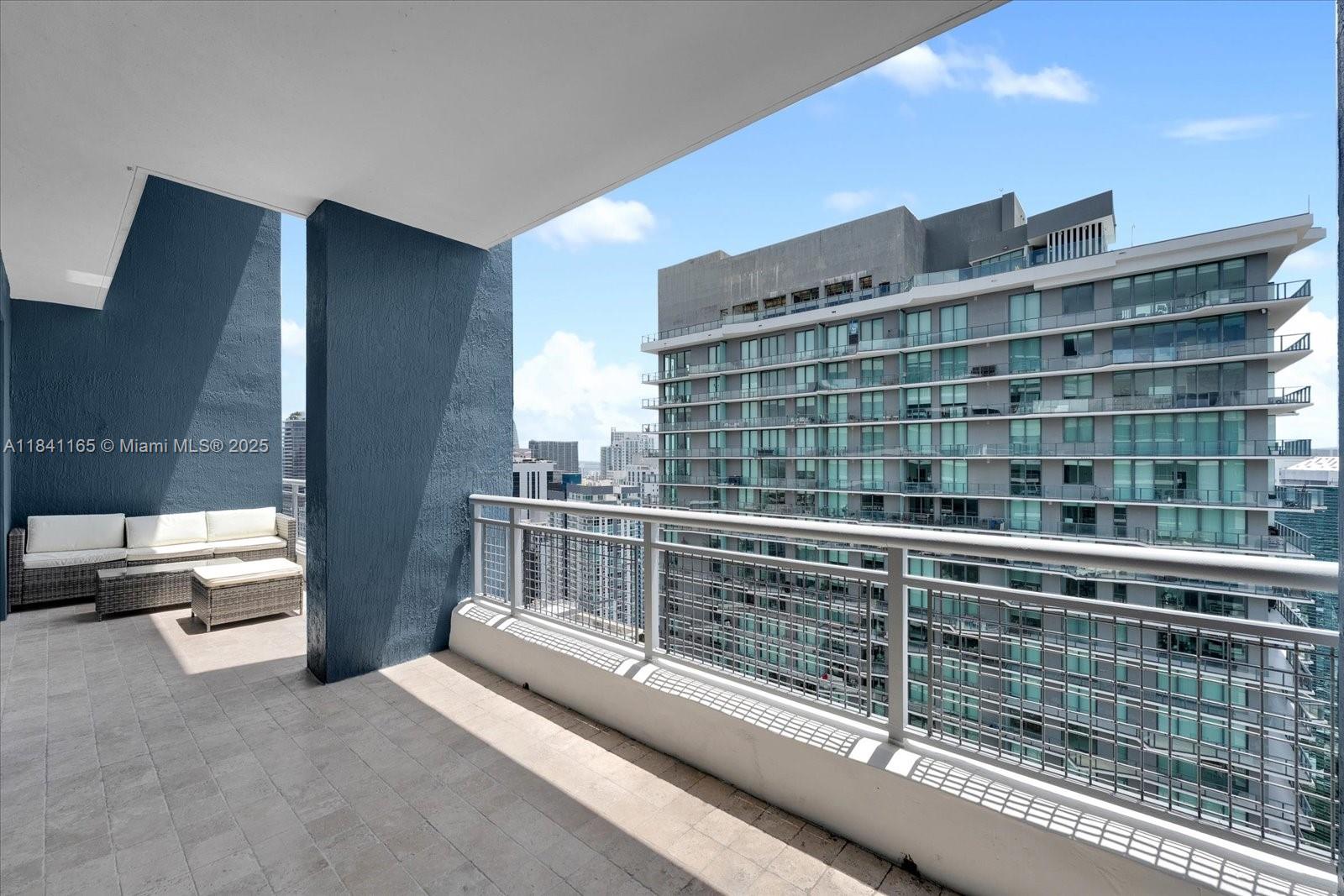 INFINITY AT BRICKELL COND - Residential