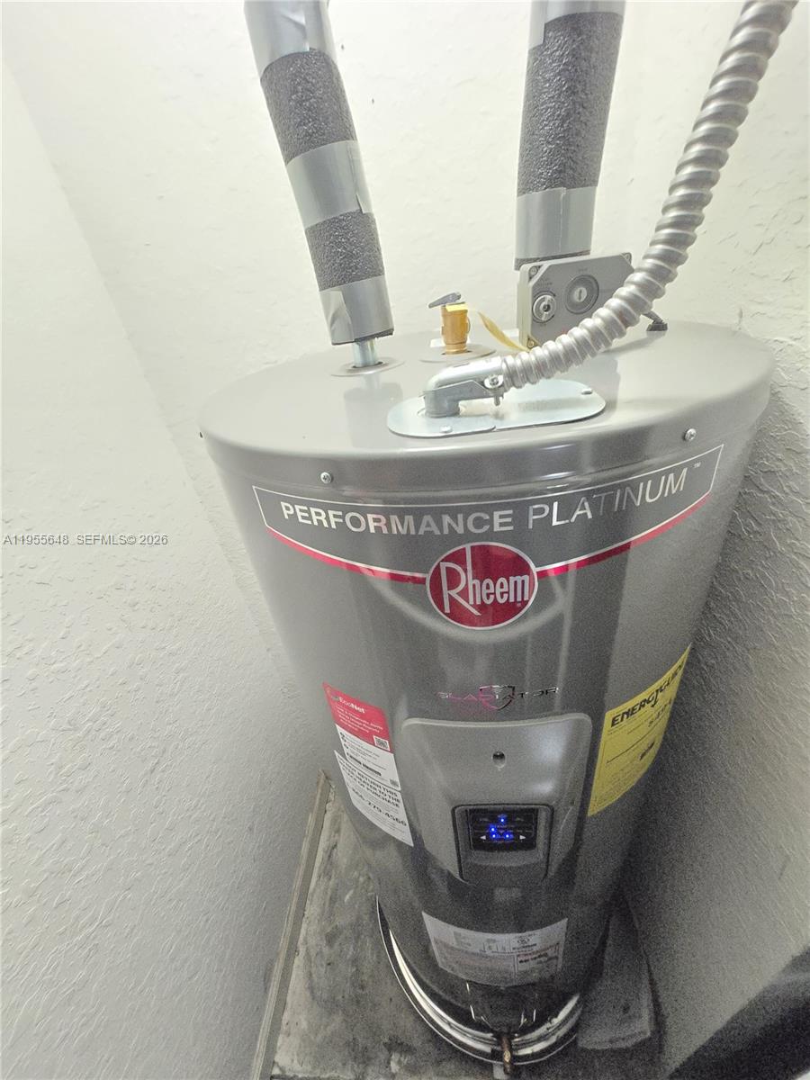 MAJORCA ISLES III CONDO - Residential