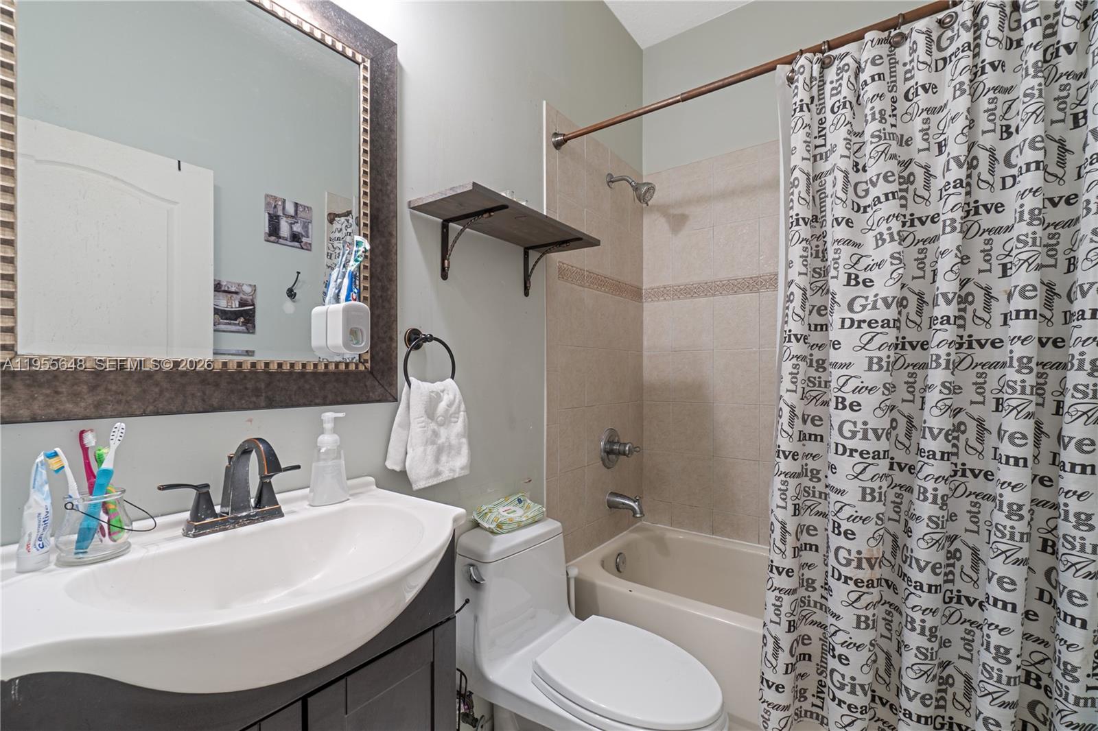 MAJORCA ISLES III CONDO - Residential