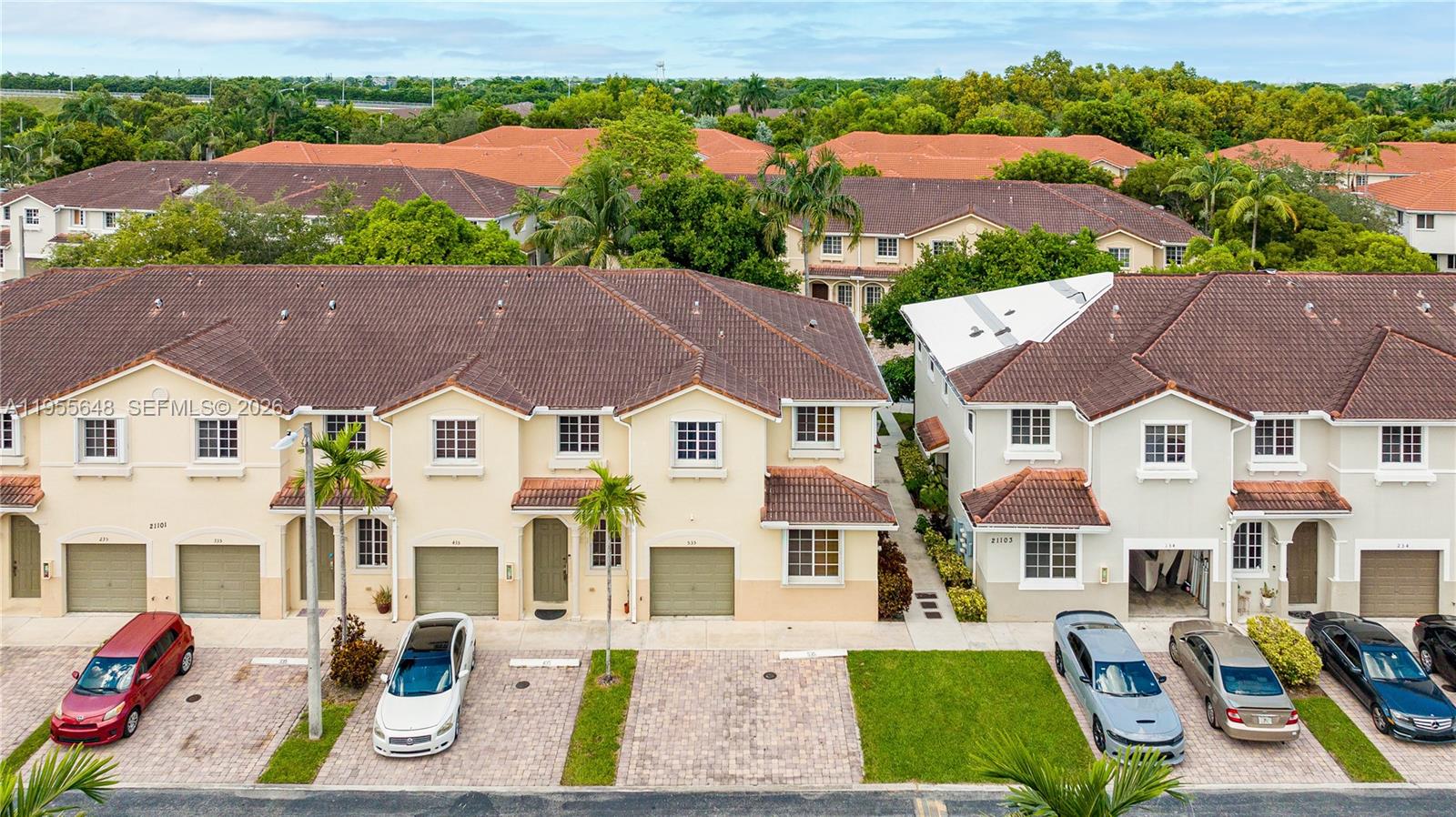 MAJORCA ISLES III CONDO - Residential