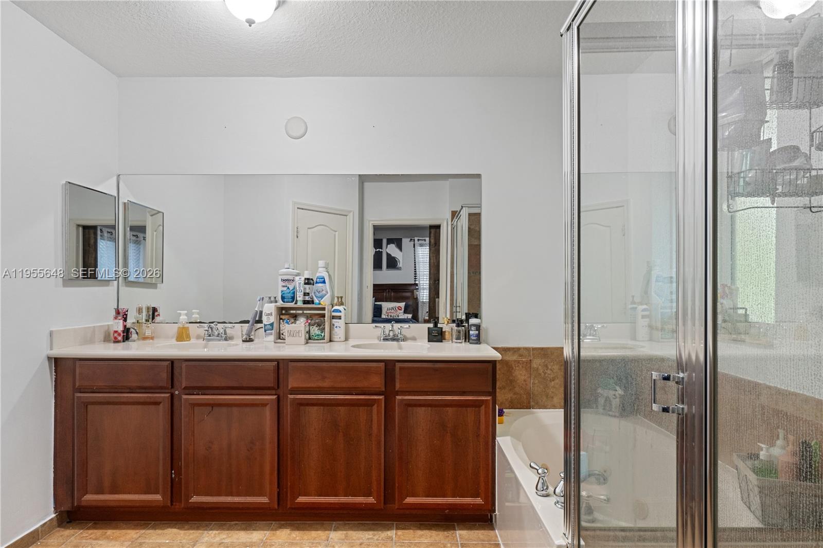 MAJORCA ISLES III CONDO - Residential