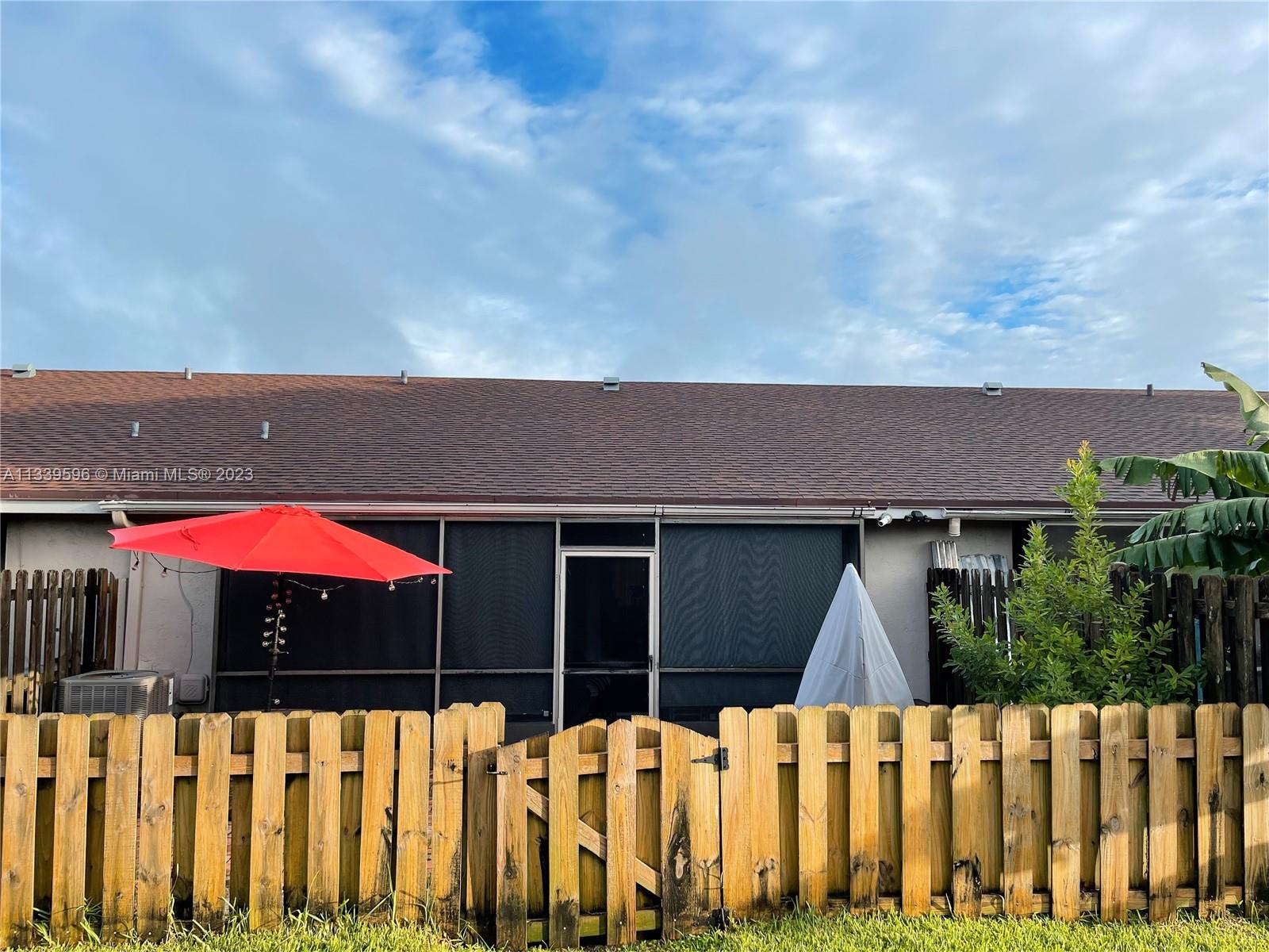 LAKES - Residential Lease