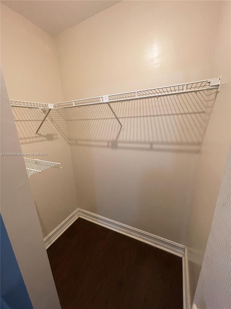 LAKES - Residential Lease