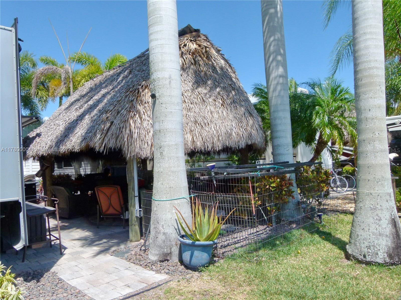 Silver Palms RV Resort - Land