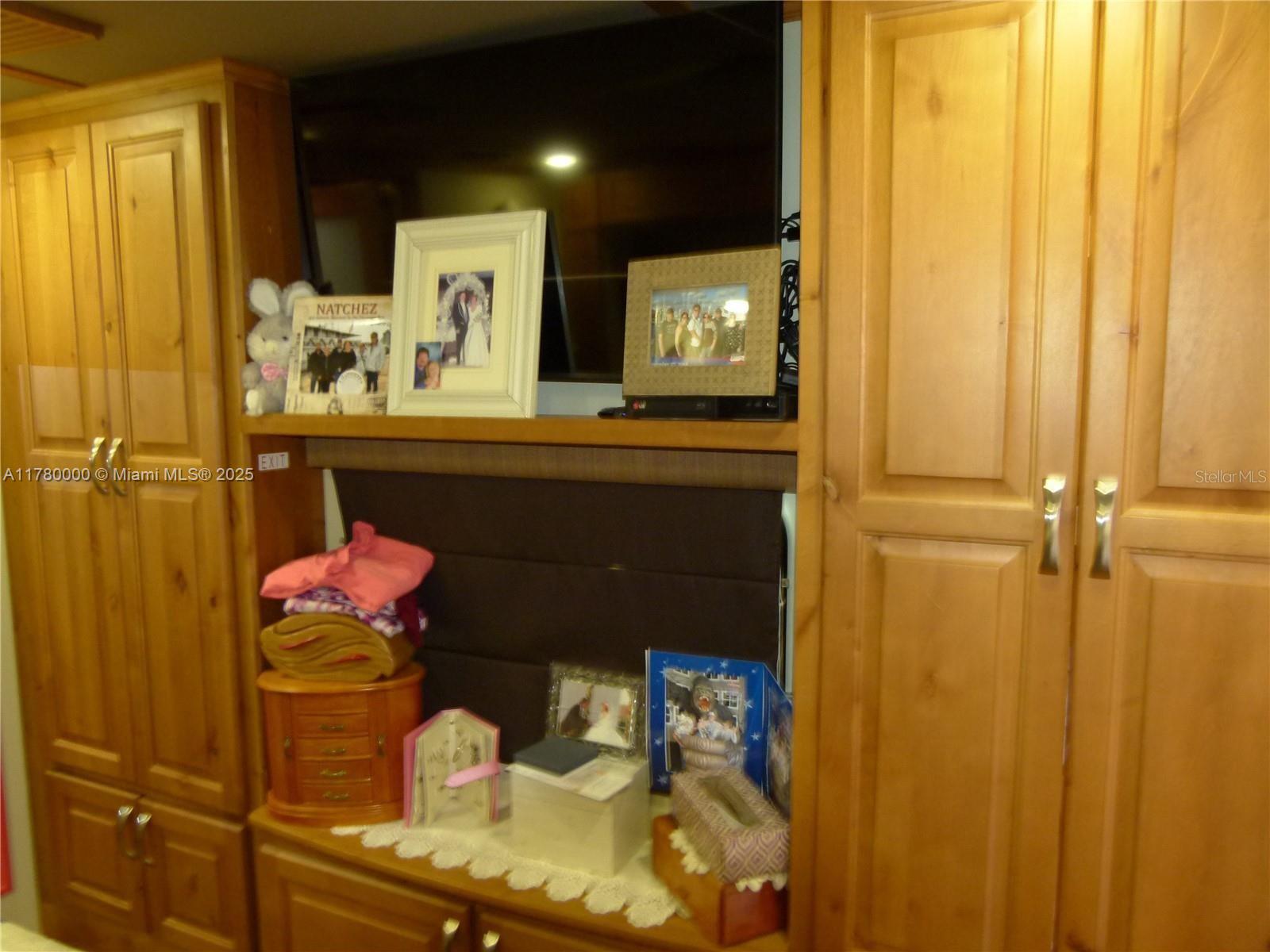 Silver Palms RV Resort - Land