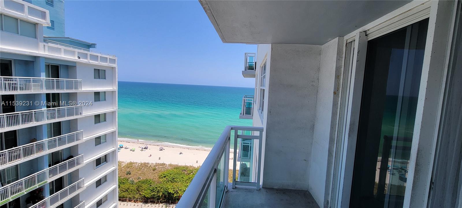 THE COLLINS CONDO - Residential Lease