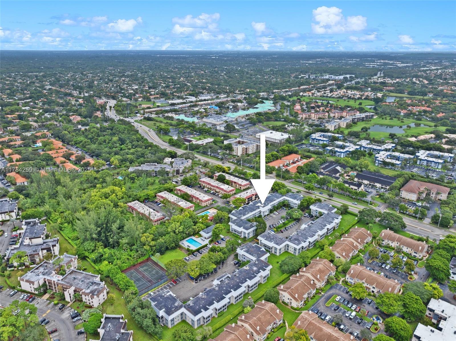 FOXWOOD HOLLOW AT CORAL S - Residential