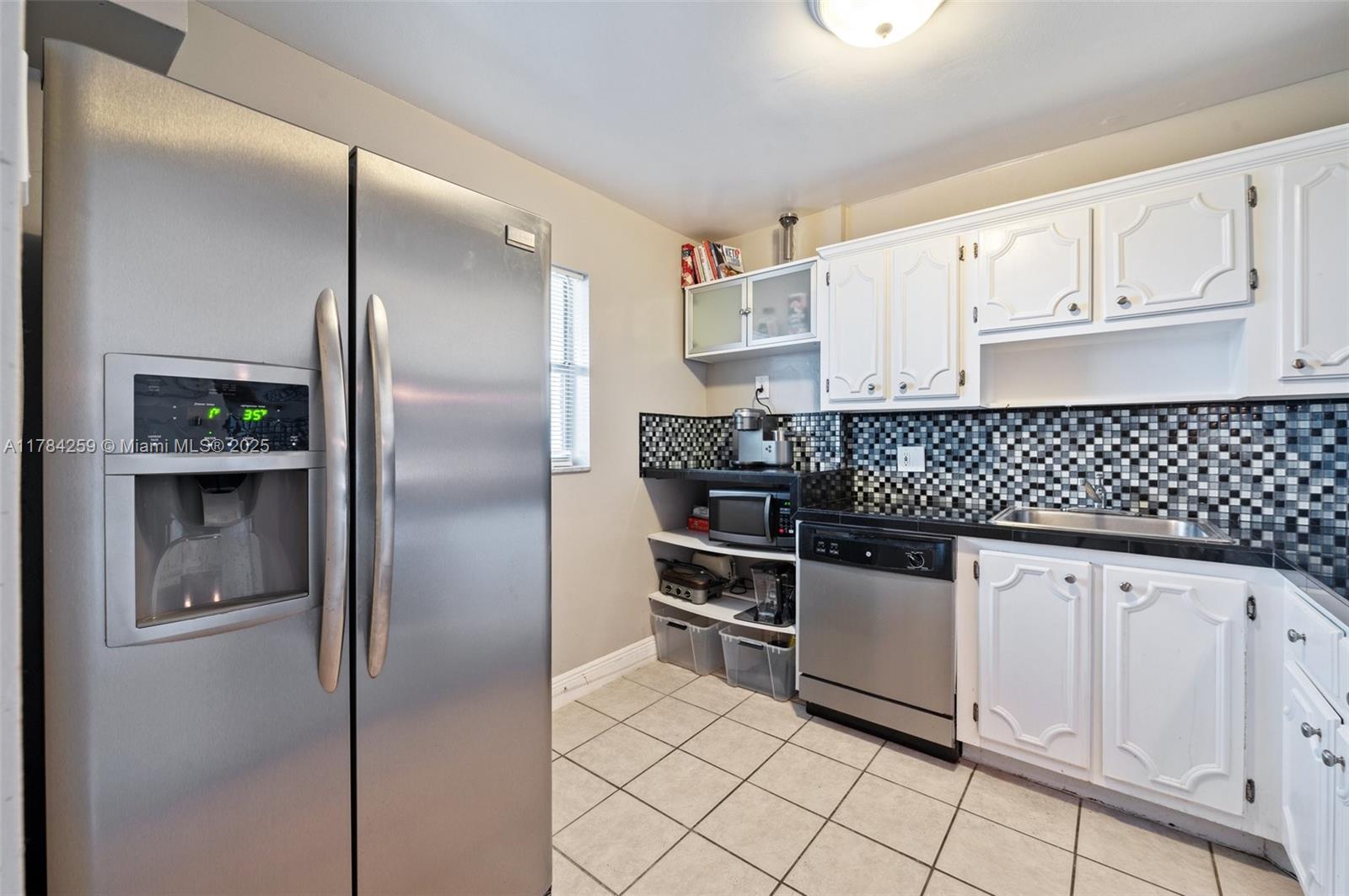 3000 Riverside Dr 309-1