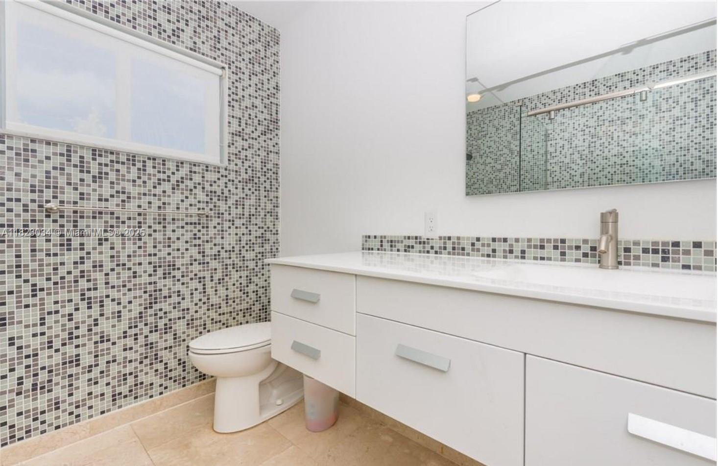 HOLLYWOOD GOLF ESTATES SE - Residential