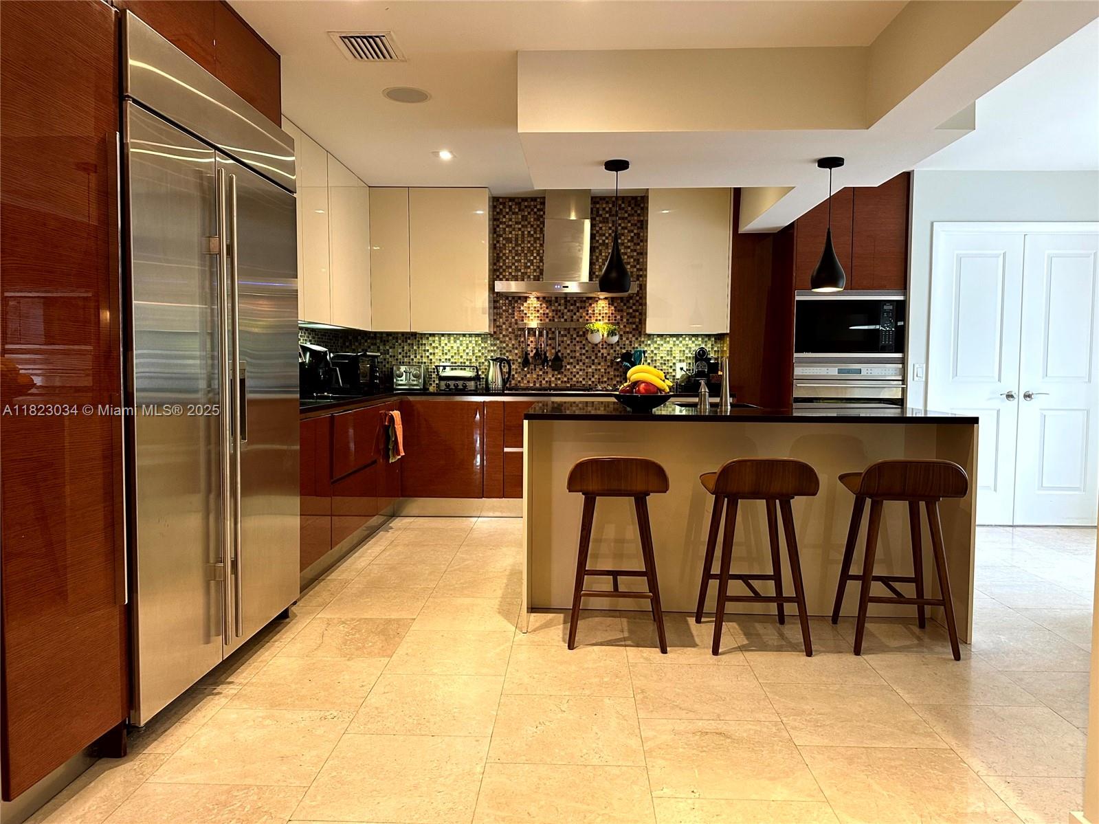 HOLLYWOOD GOLF ESTATES SE - Residential