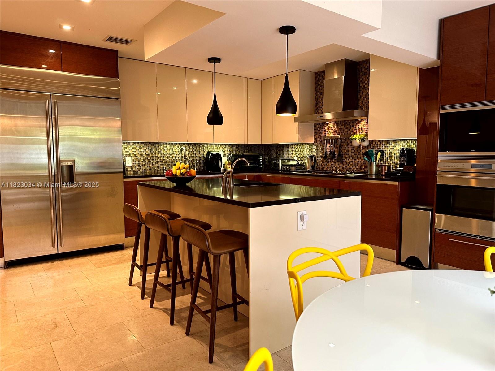 HOLLYWOOD GOLF ESTATES SE - Residential