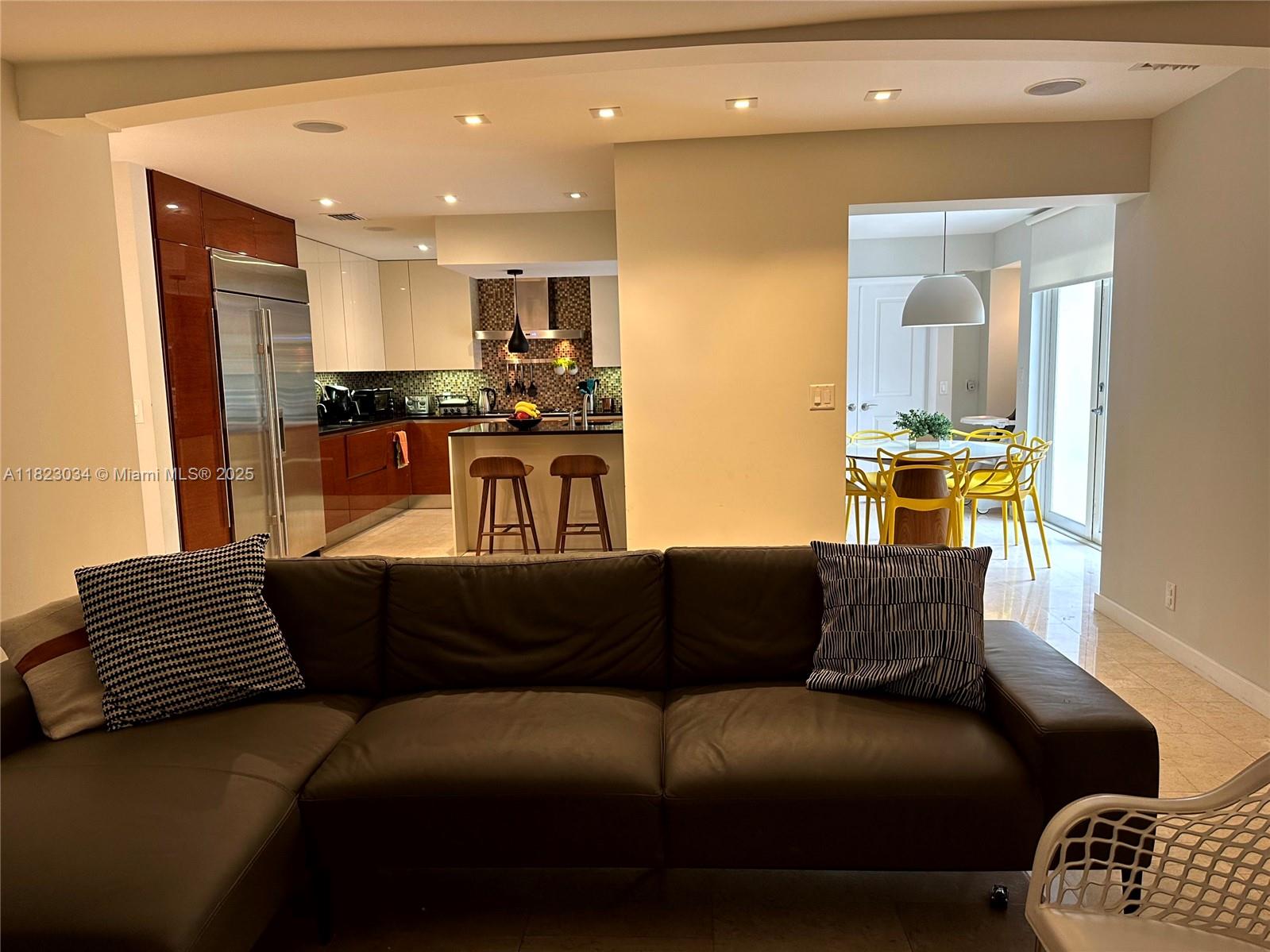 HOLLYWOOD GOLF ESTATES SE - Residential