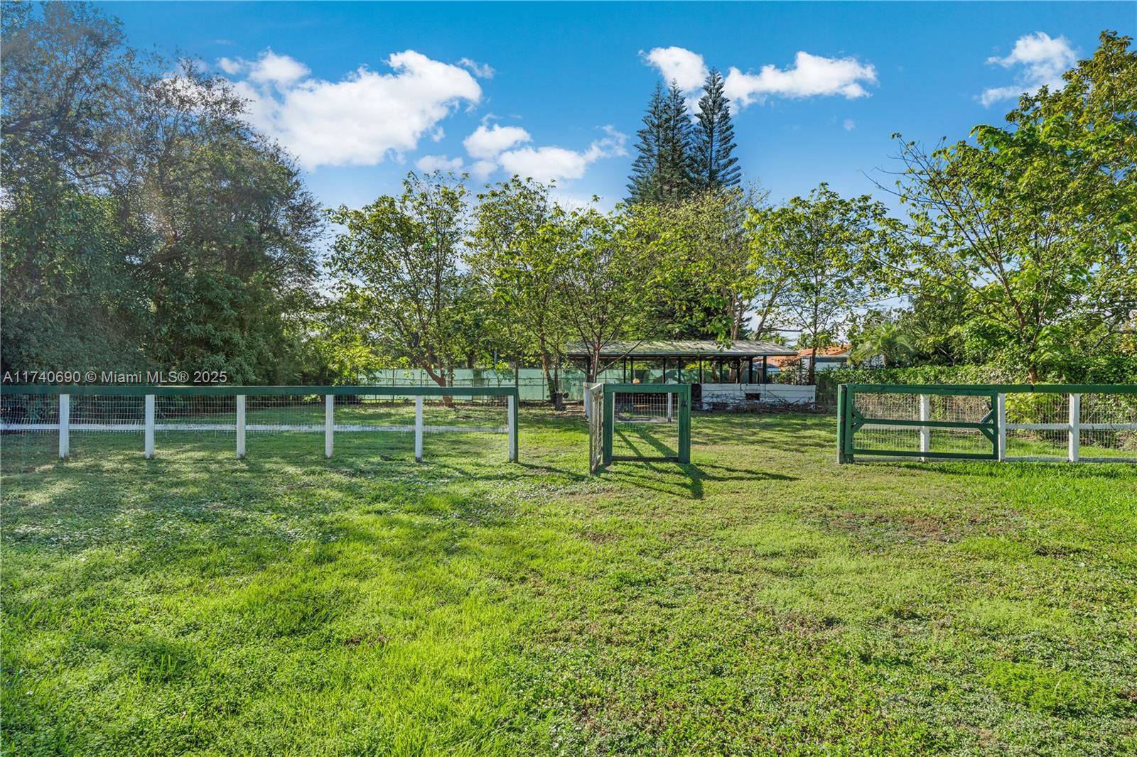 BIRD ROAD FARMSITES - Residential