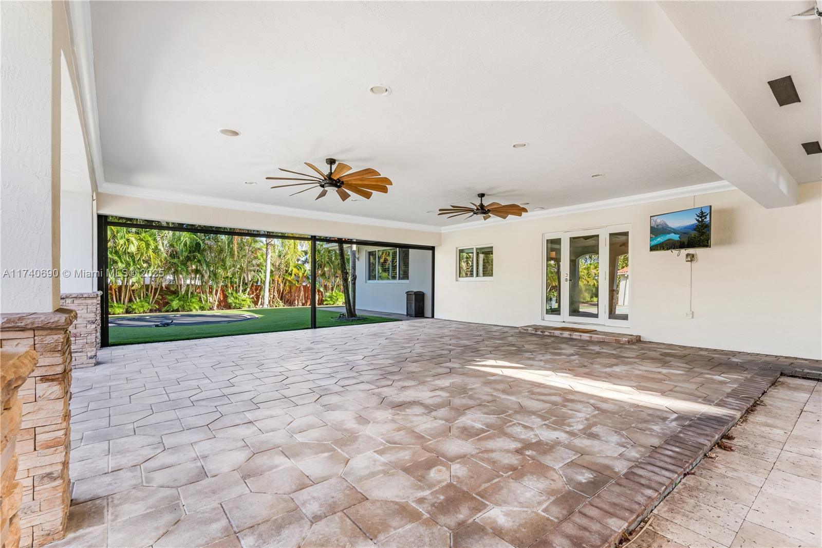 BIRD ROAD FARMSITES - Residential