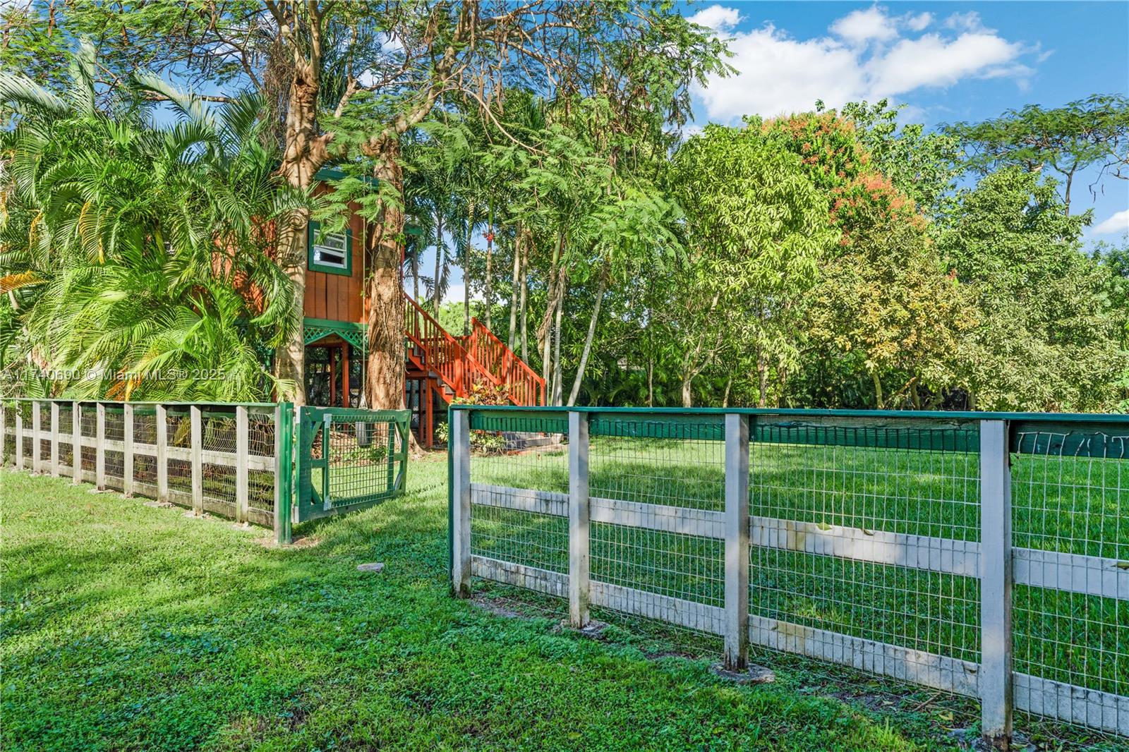 BIRD ROAD FARMSITES - Residential